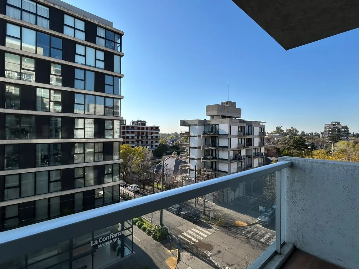 Departamento en venta en Ituzaingó, Camacuá 300