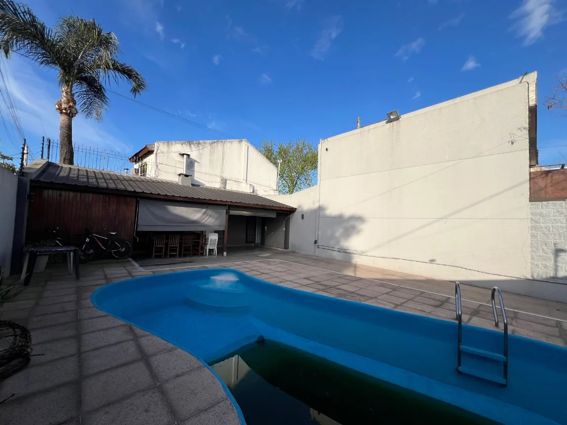 Casa de 4 ambientes en venta en Mataderos, Avenida General Paz 13400, foto 2