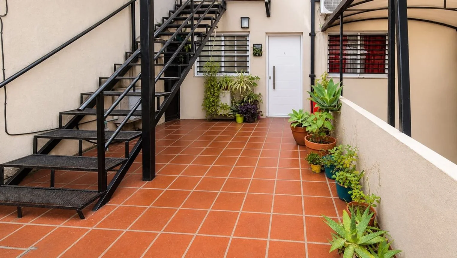 PH de 2 ambientes en venta en Villa Luzuriaga, Rivera Indarte 2100