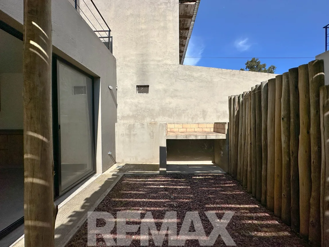 Dúplex en venta en Pilar, foto 3
