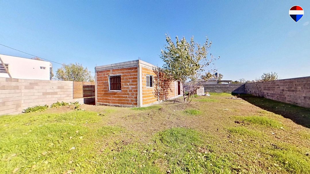 VENTA CASA BARRIO CERRADO CON PORTÓN EN PILAR
