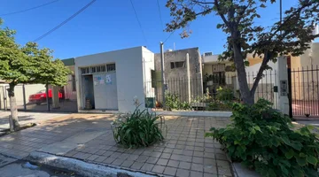 Casa 4 habitaciones. Barrio Las viñas, Santa Lucia