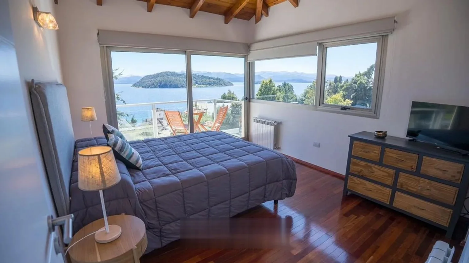 Departamento de 4 ambientes en venta en San Carlos de Bariloche, Bustillo 7780 7700, foto 2