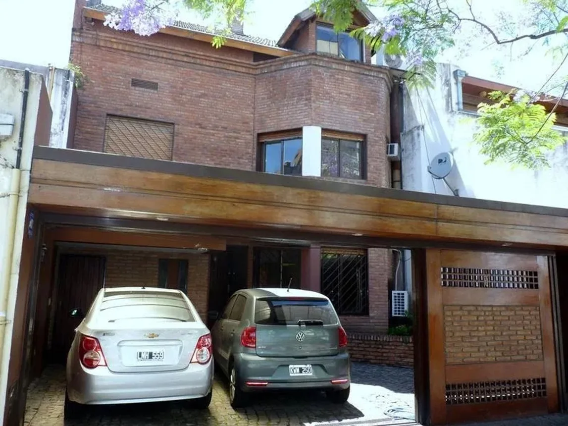 Casa de 4 ambientes en venta en Villa Urquiza, Lugones 2300, foto 2