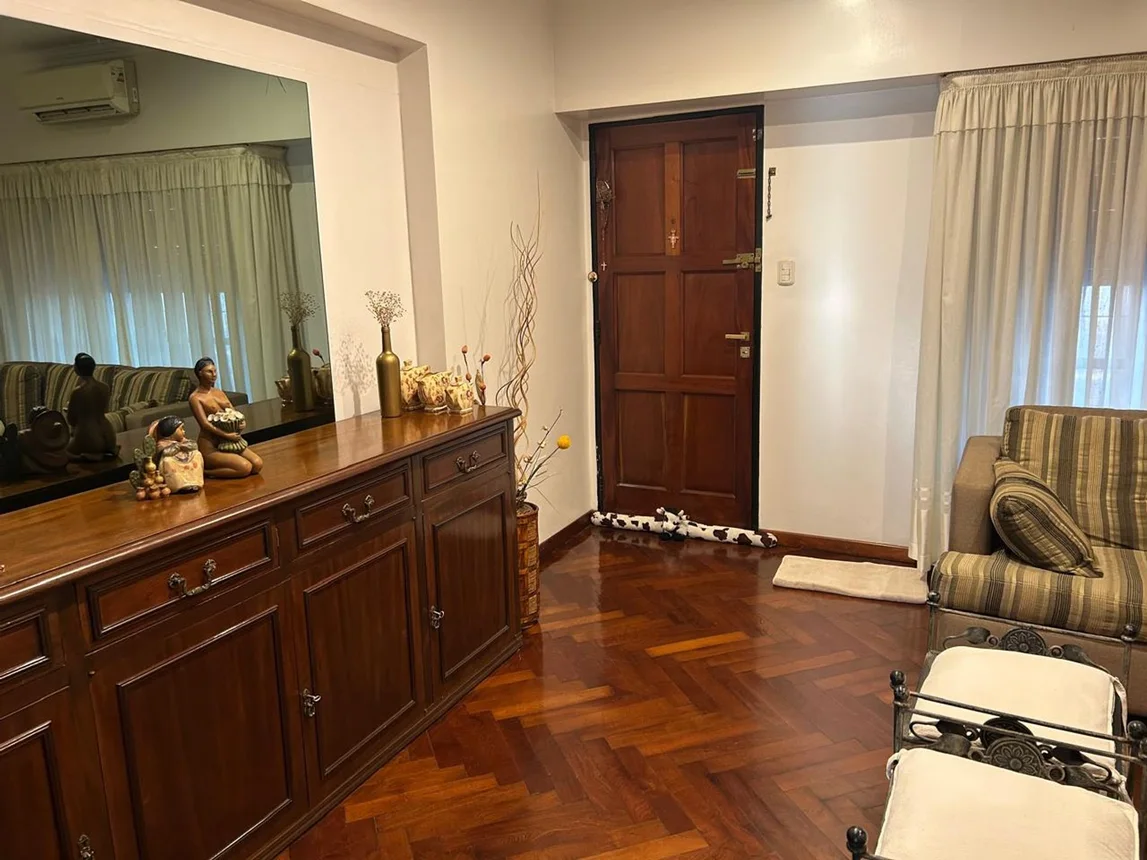 Casa de 4 ambientes en venta en Liniers, Patrón 6400, foto 3