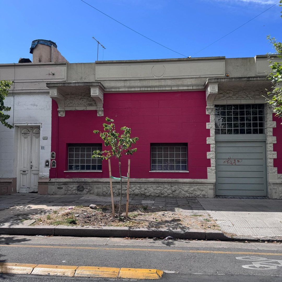 VENTA CASA 5 AMBIENTES PARQUE AVELLANEDA