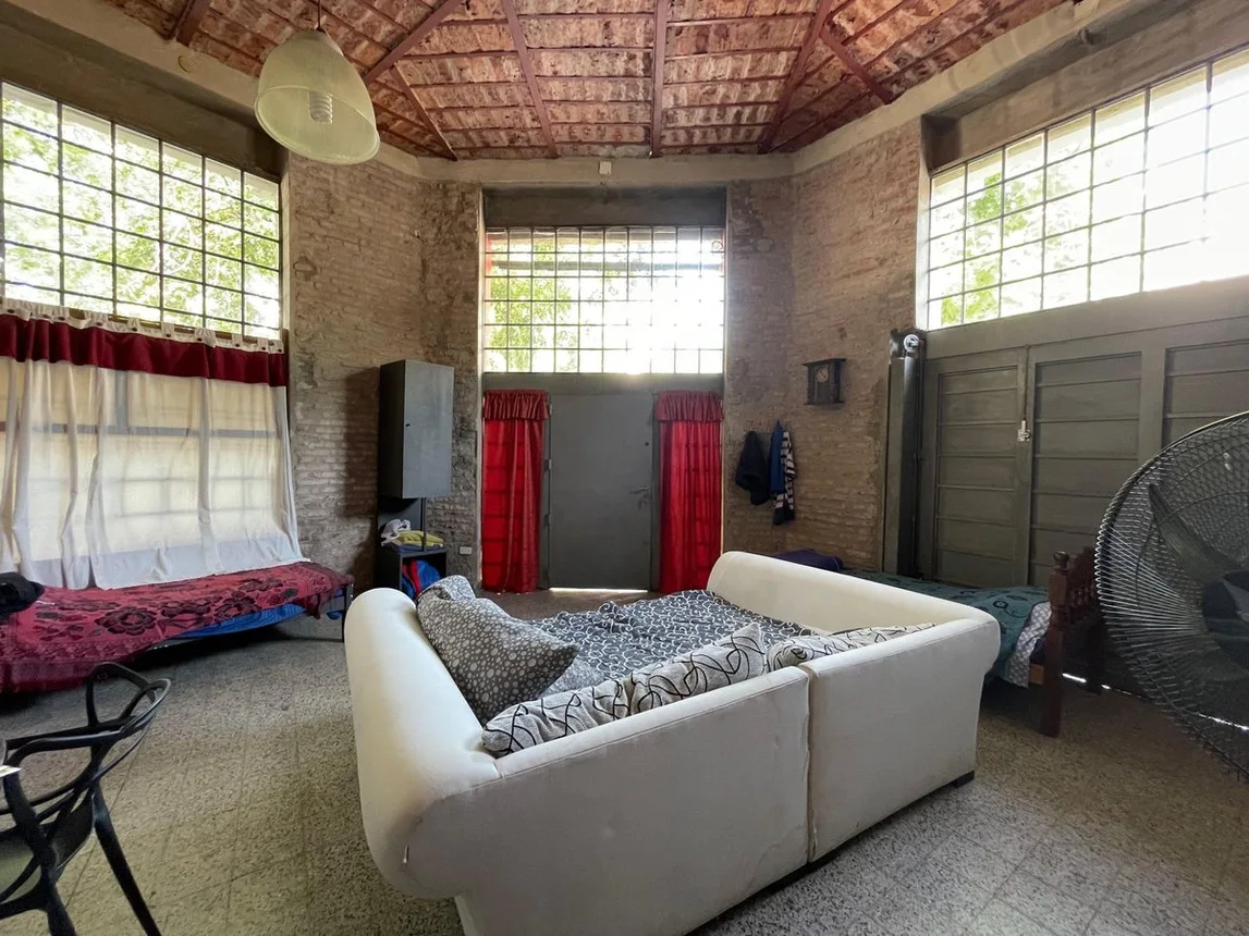 Casa de 5 ambientes en venta en Parque Avellaneda, Calle Jose E. Rodo 3900, foto 3