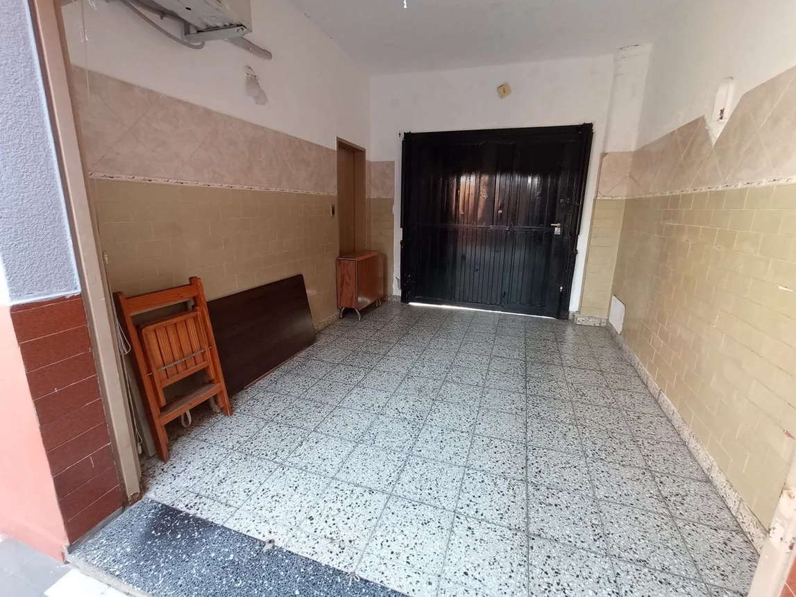 Casa de 4 ambientes en venta en Lomas del Mirador, O'gorman 900, foto 3