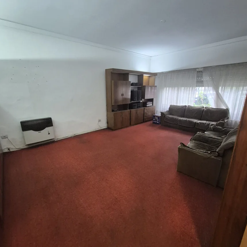 Casa de 4 ambientes en venta en Haedo, Doctor Jerónimo Fasola 500, foto 2