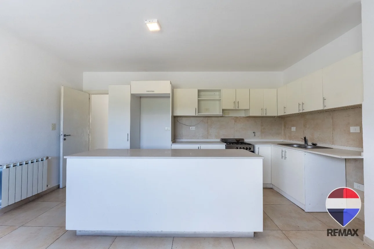 Casa dúplex de 4 ambientes en venta en Villa Rosa, Rua Caamaño 1100, foto 4