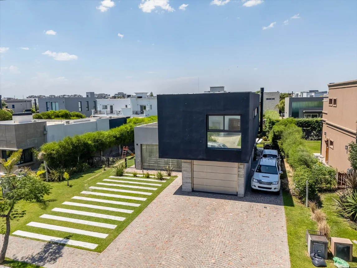 Casa en venta en Quilmes, foto 4