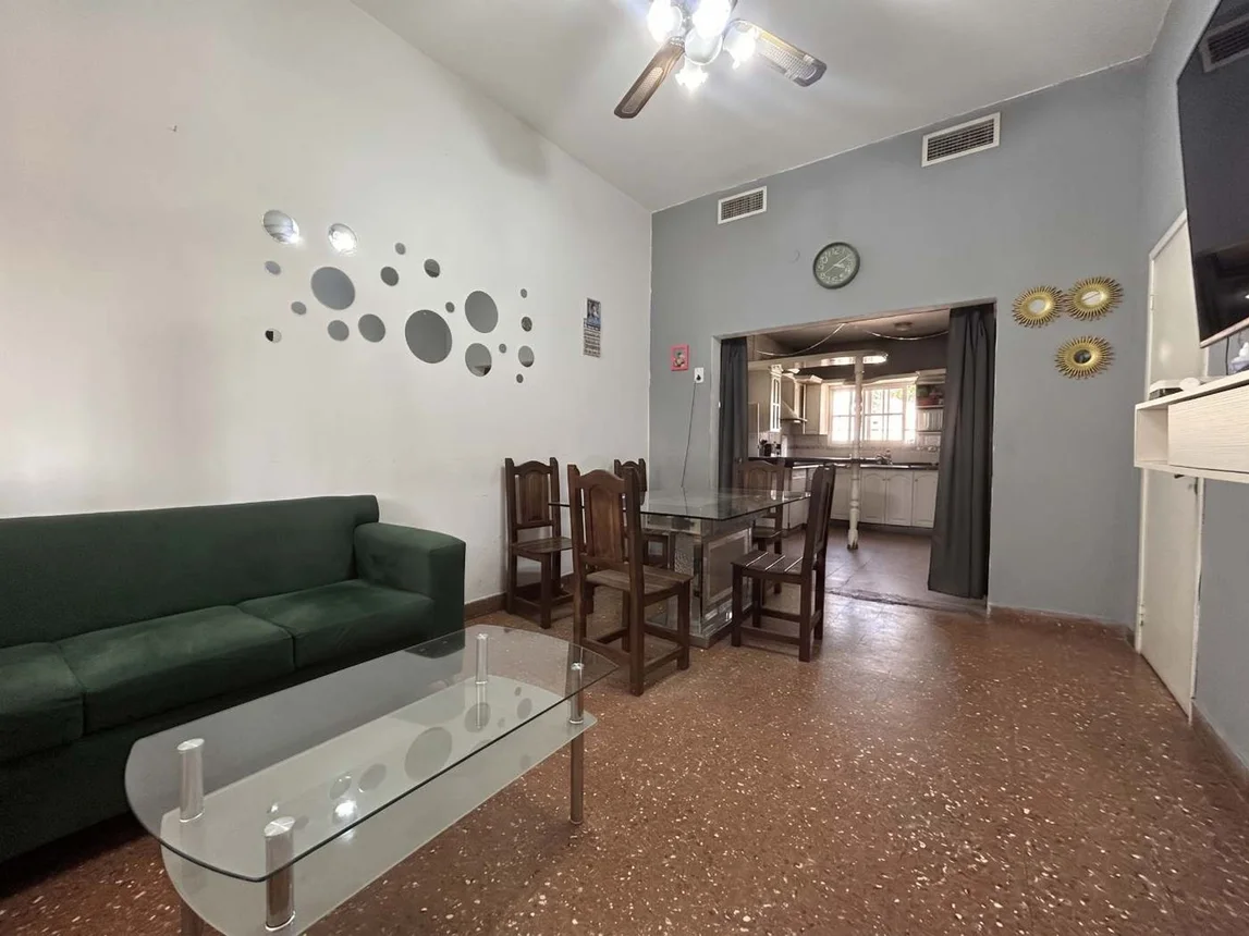 Casa de 4 ambientes en venta en Monte Chingolo, Berón de Astrada 3400