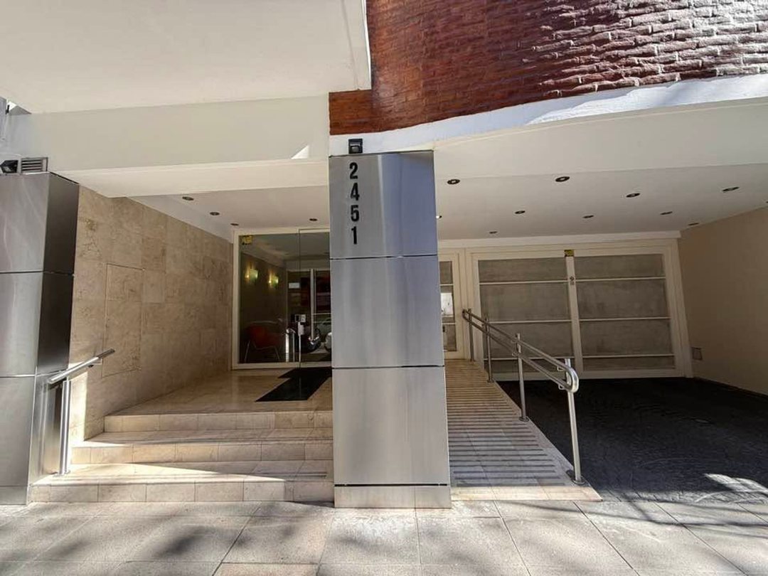 ALQUILER TRES AMBIENTES BELGRANO SEMIPISO BALCON