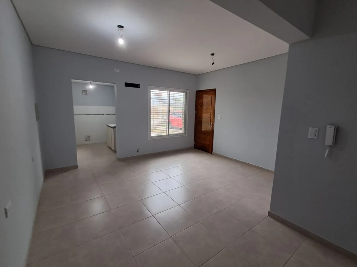 Departamento de 4 ambientes en alquiler en Guaymallén, Curupaiti 700, foto 3