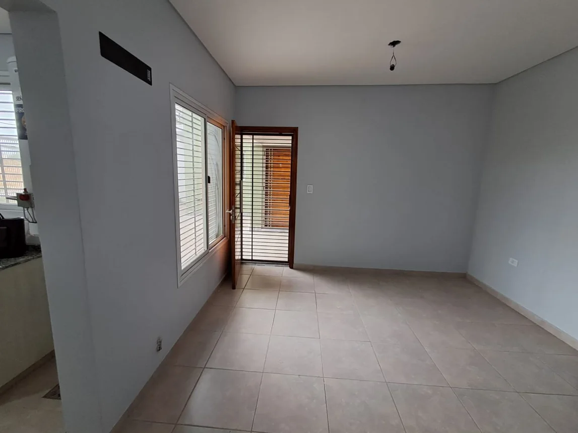 Departamento de 4 ambientes en alquiler en Guaymallén, Curupaiti 700, foto 4