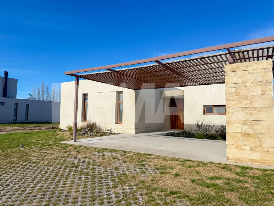 Venta casa a estrenar 4 dorm, sauces el limay, foto 1