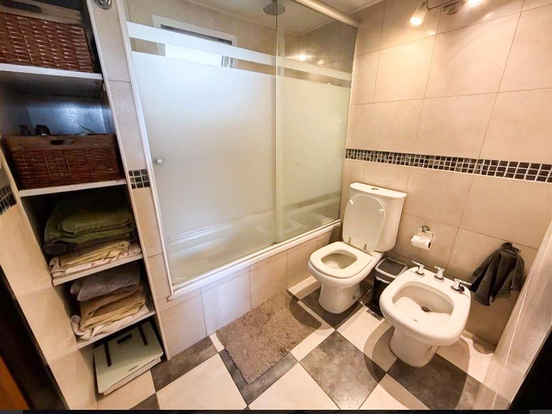 Foto 21 — VENTA CASA 4 AMB JARDÍN QUINCHO COCHERA QUILMES