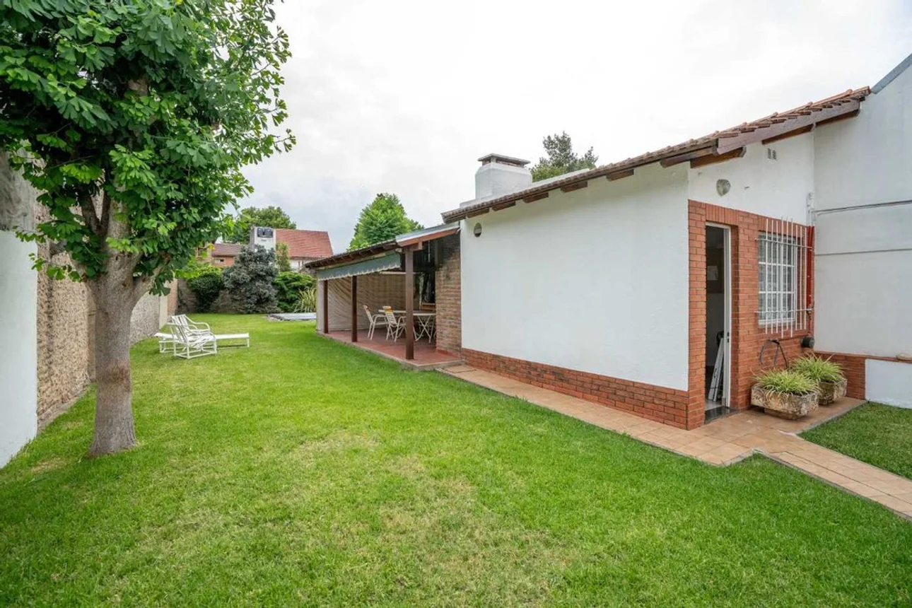 Casa de 3 ambientes en venta en El Palomar, Perdriel 600, foto 2