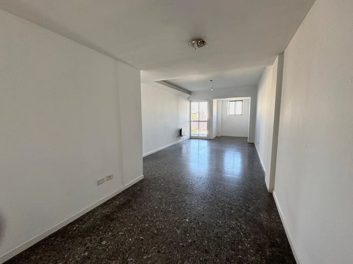 Departamento en alquiler en Flores, Caracas 1000