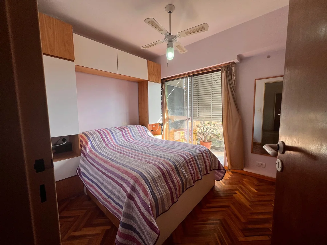 Departamento de 3 ambientes en venta en Barracas, Suarez Entre Av Regimientos de Patricios y Hernandarias 1100