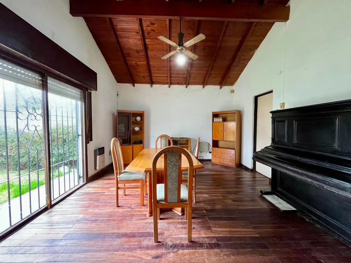 Casa en venta en La Plata, foto 2