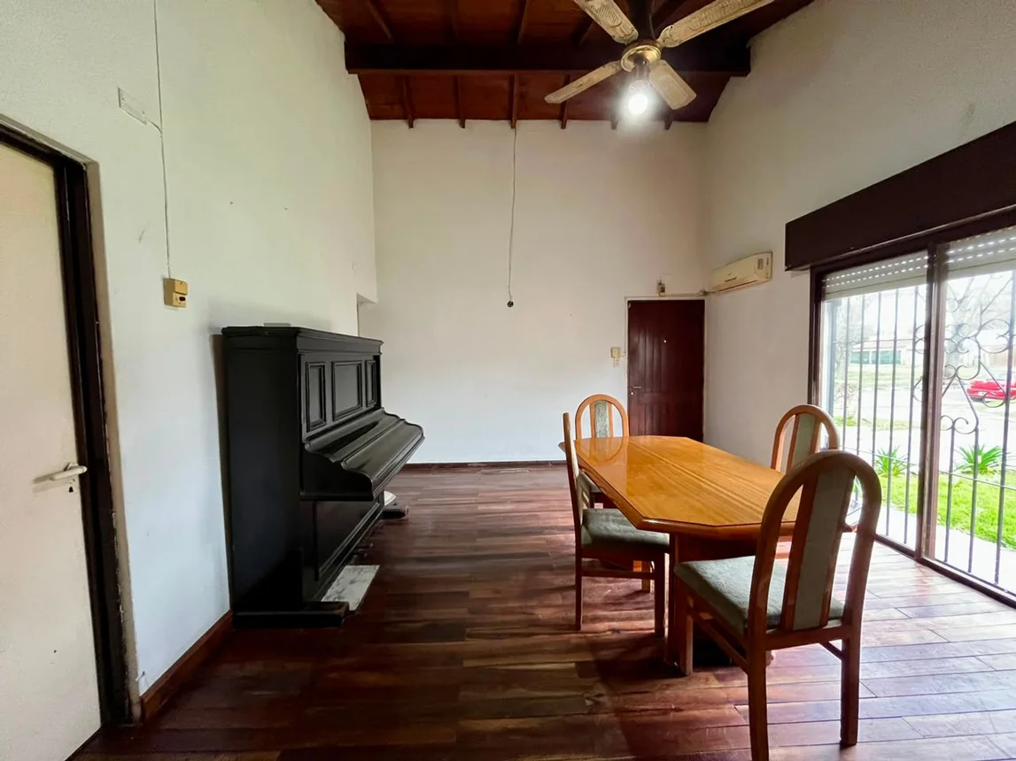Casa en venta en La Plata, foto 3