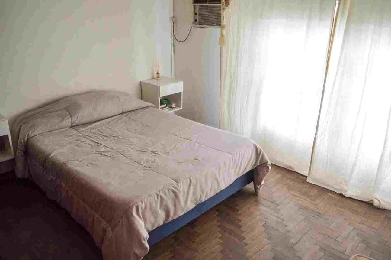 Casa de 7 ambientes en venta en Banfield, Cochabamba 500, foto 5