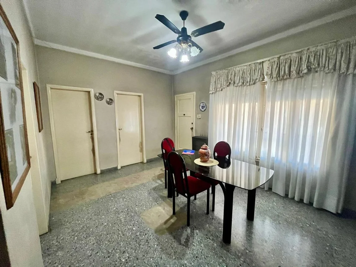 Casa en venta en Lanús Oeste, foto 2