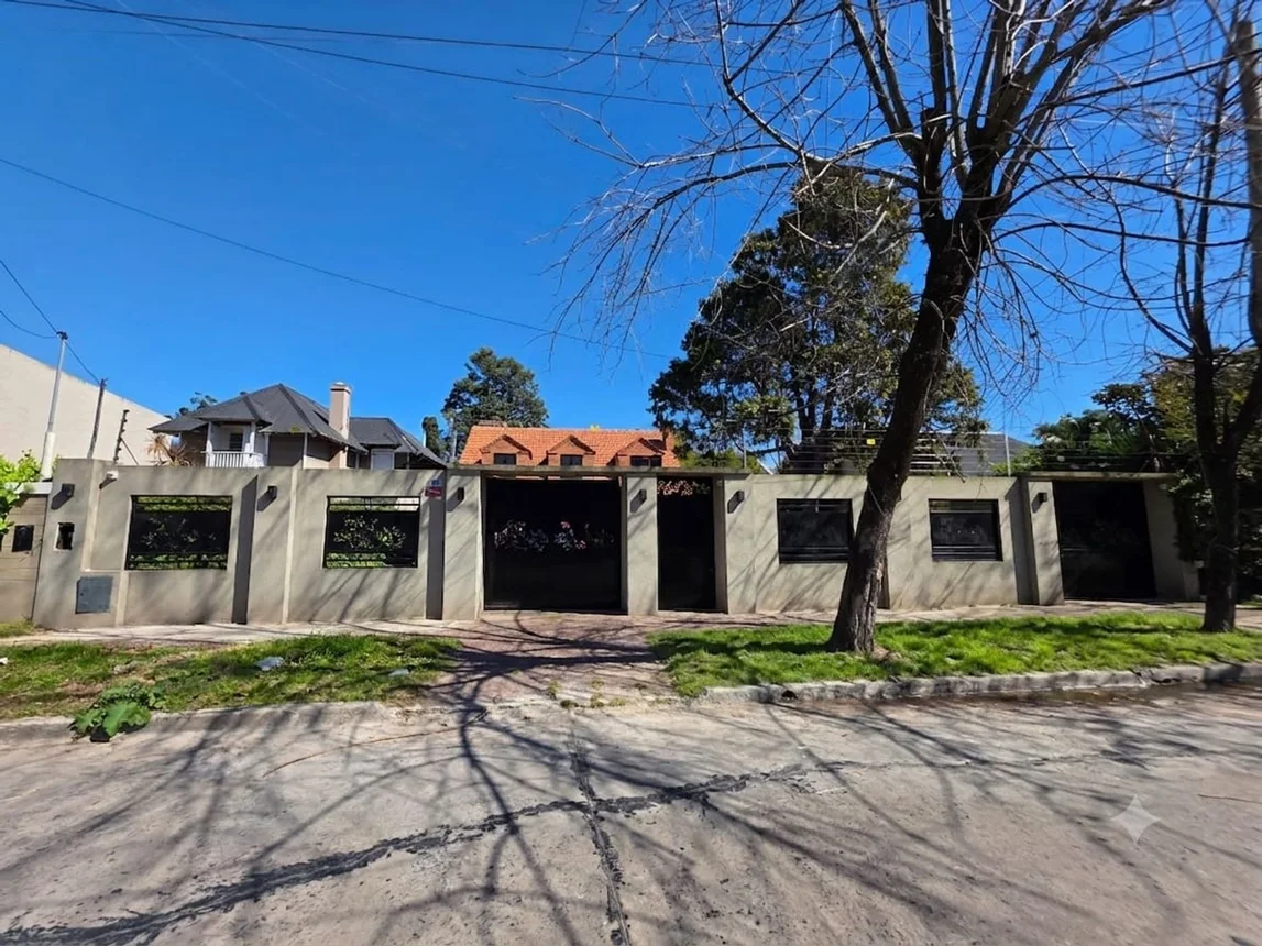 Casa de 5 ambientes en venta en Monte Grande, J. Recarte 600, foto 2