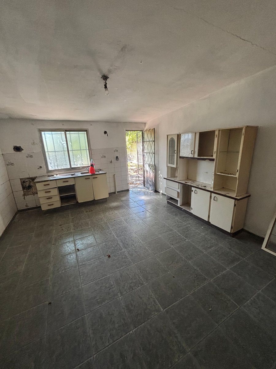 Foto 7 — CASA EN VENTA EN PERGAMINO A REFACCIONAR CON PATIO
