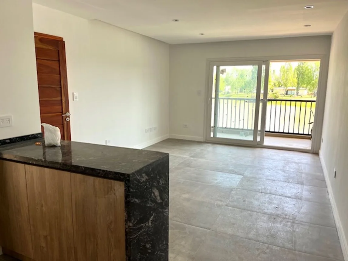 Casa de 2 ambientes en venta en Tigre, Isla del Este 0