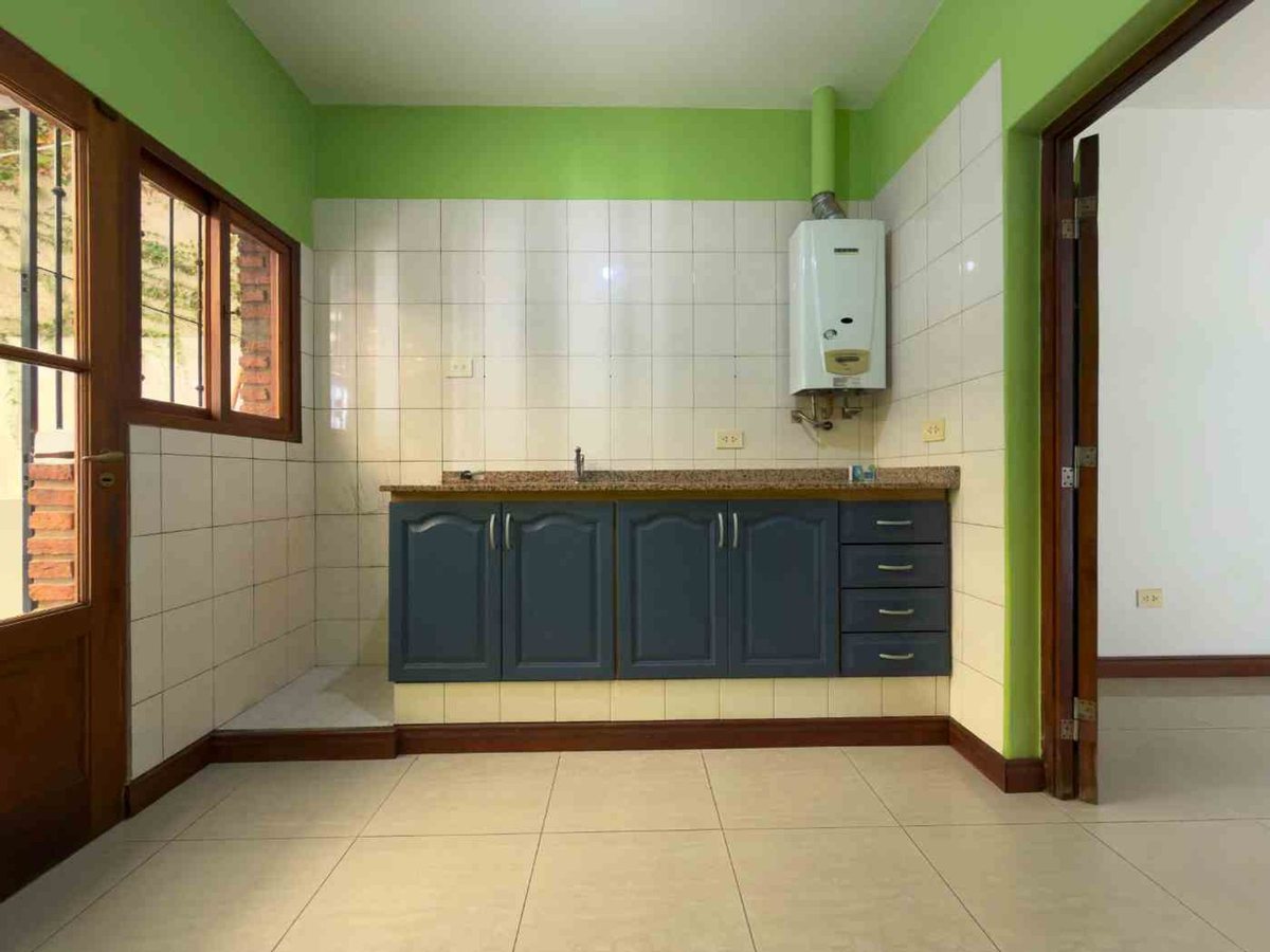 CASA3 EN VENTA TRES CERRITOS 3 DORM APTA CREDITO - foto 2