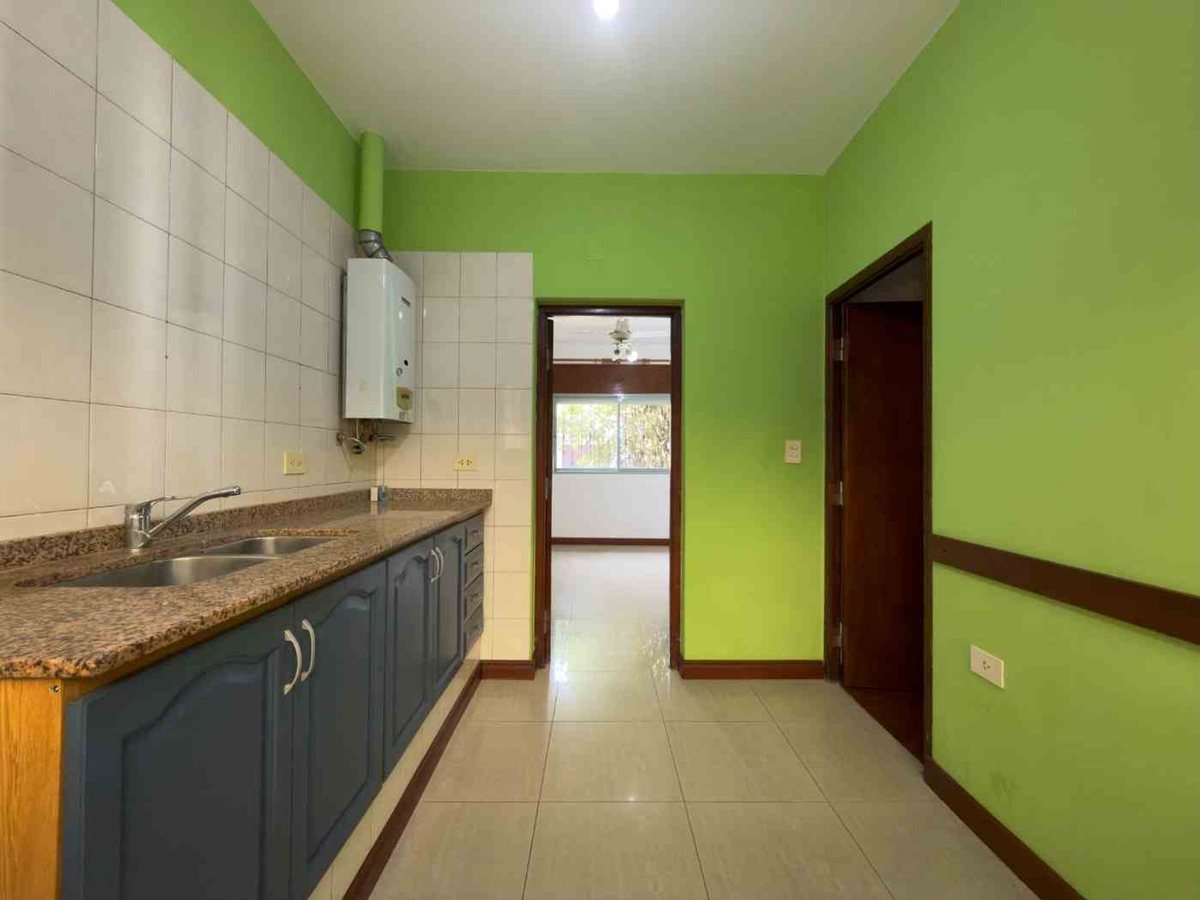 CASA3 EN VENTA TRES CERRITOS 3 DORM APTA CREDITO - foto 5