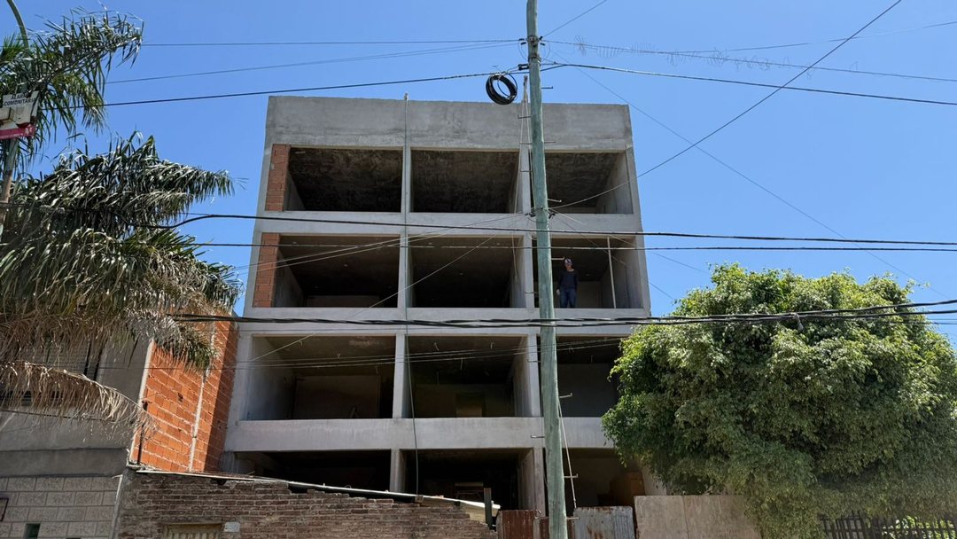 Departamento en venta 2 ambientes en Belisario Roldán 2000, El Palomar, Moron, Buenos Aires