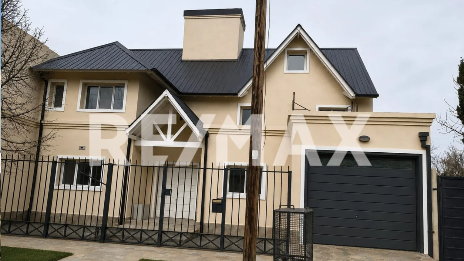 PH de 6 ambientes en venta en Neuquén, Cabildo 0, foto 2