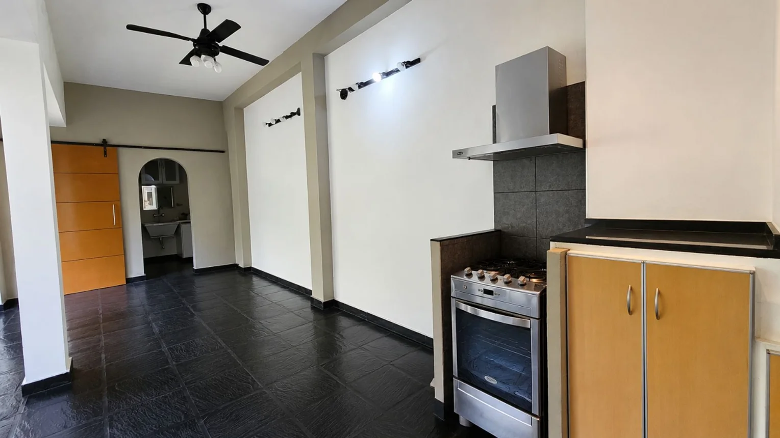 Casa de 4 ambientes en venta en Villa Luro, Albariño 700, foto 4