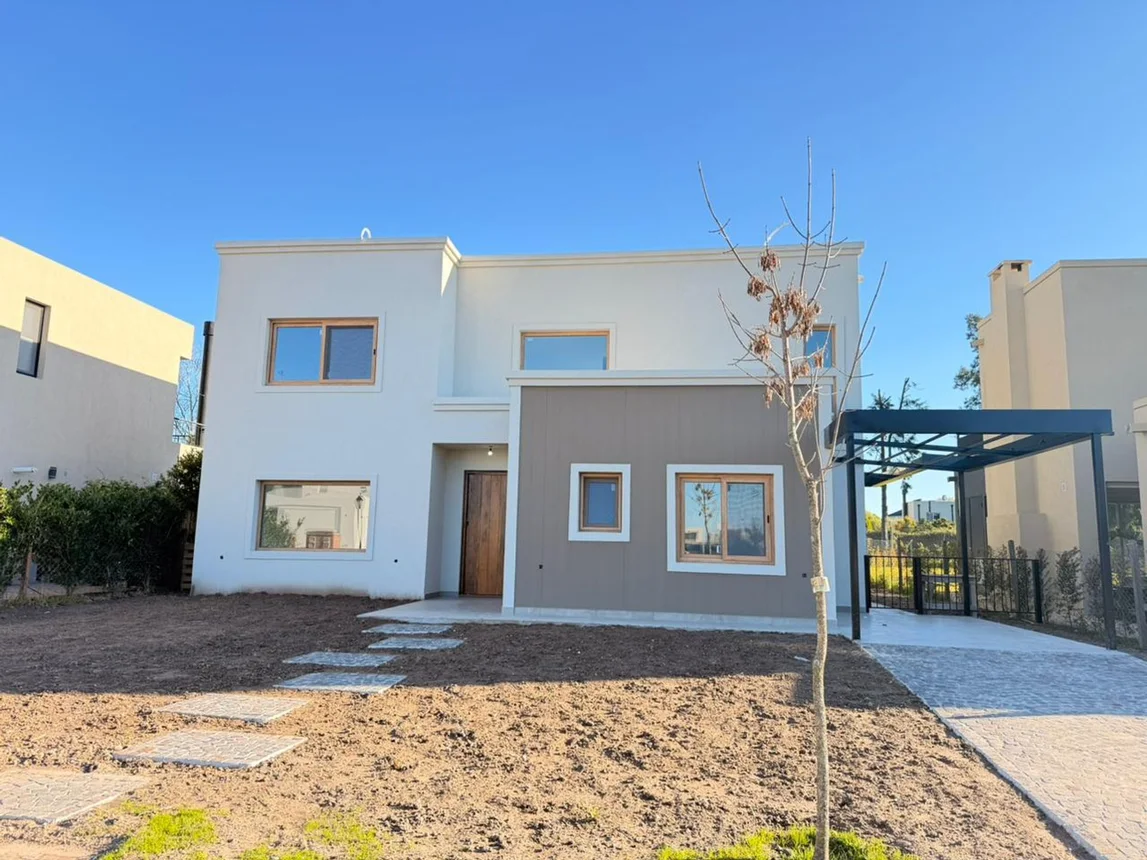 Casa en venta en Benavídez, foto 2