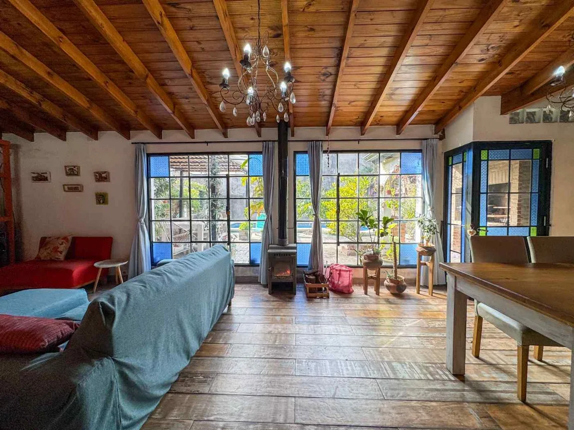 Casa en venta en Adrogué, foto 2