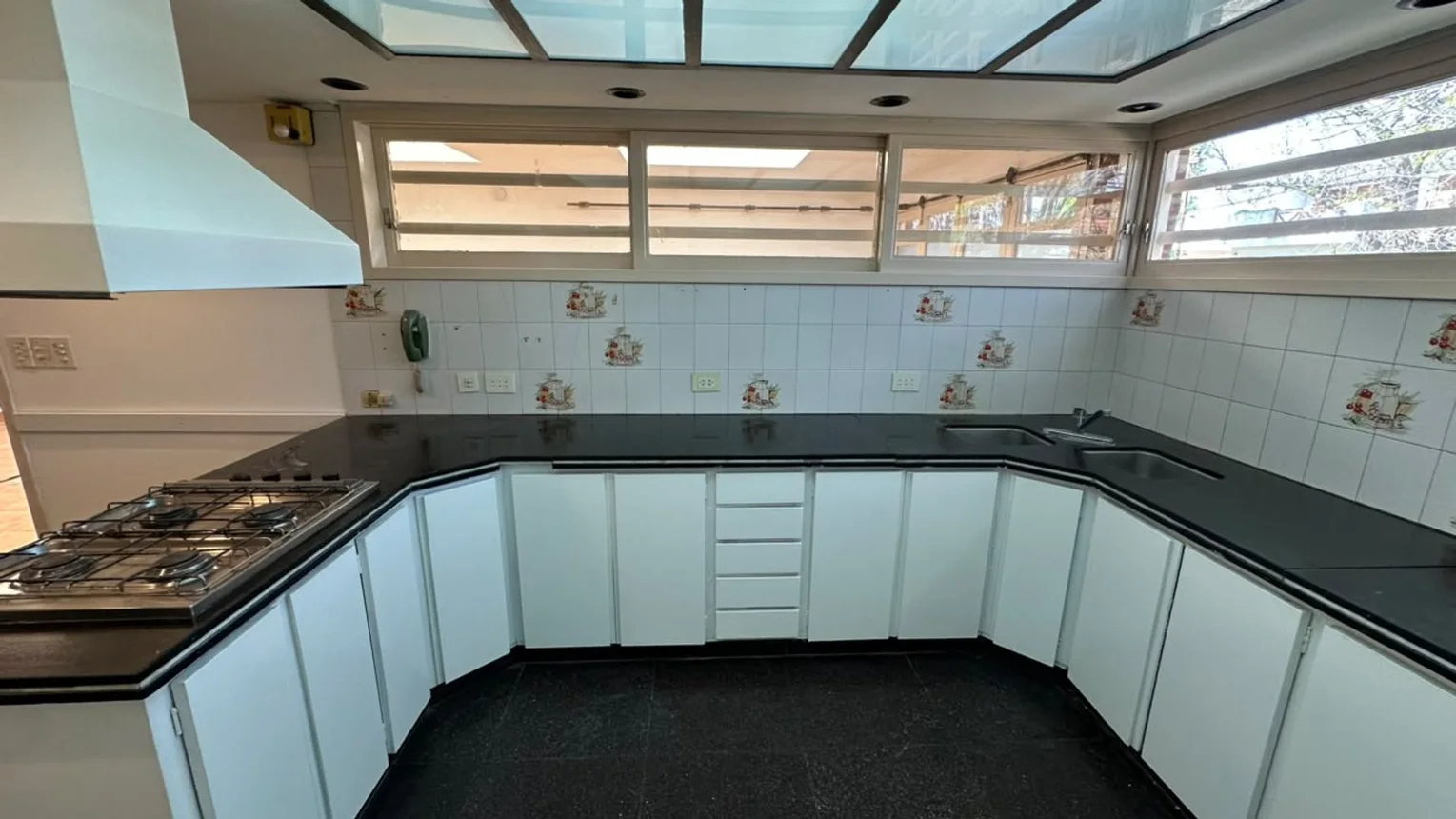 Casa de 5 ambientes en venta en City Bell, 461f Esquina Centenario 21, City Bell, Buenos Aires, Argentina 0, foto 5