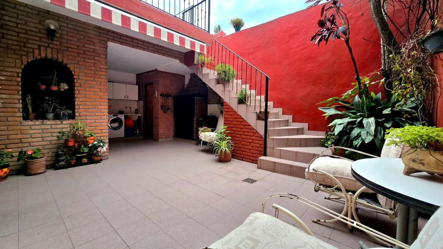 Casa de 5 ambientes en venta en Villa Urquiza, Cullen 5500, foto 2