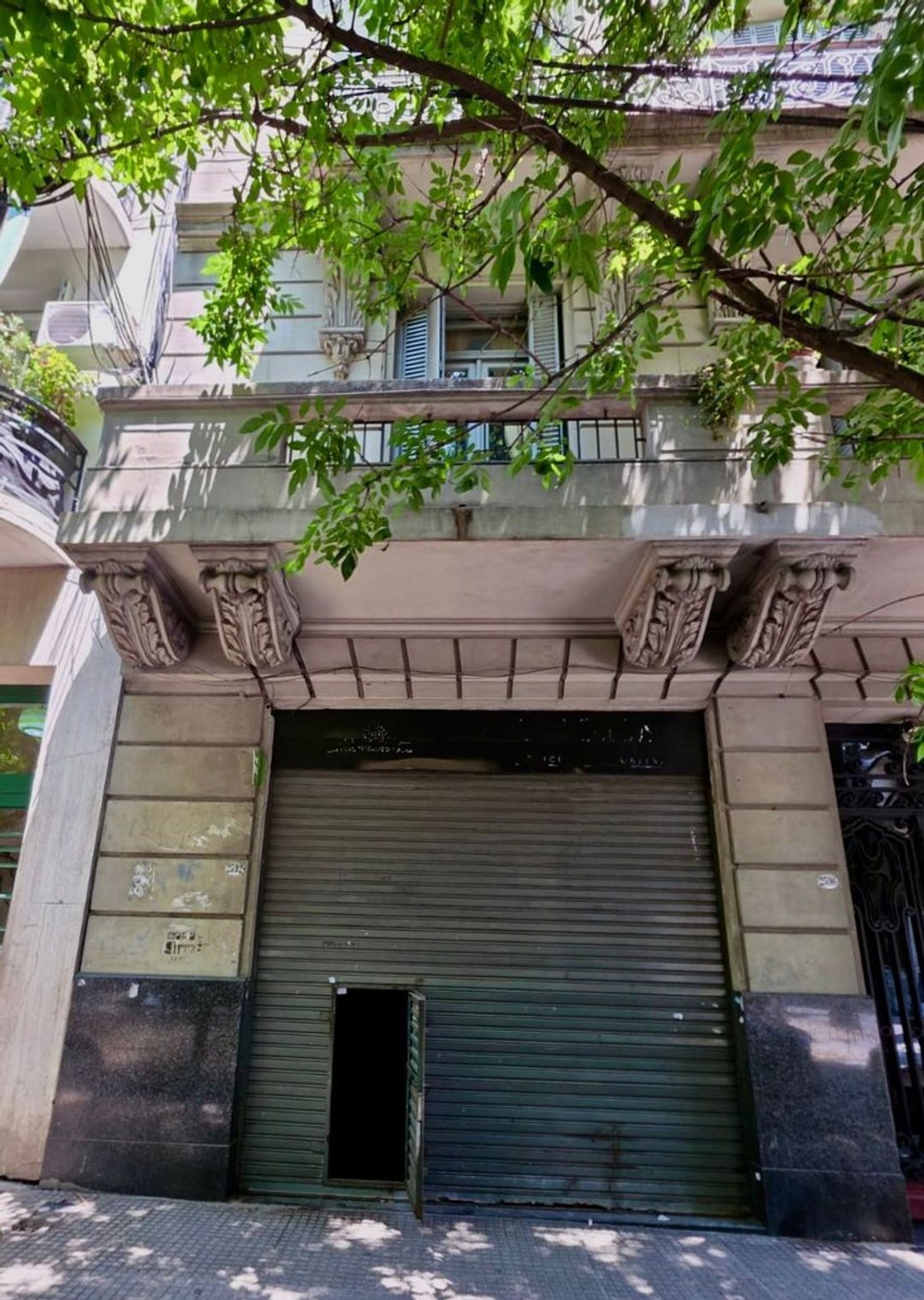 LOCAL COMERCIAL PREMIUM, CON SOTANO EN MONSERRAT