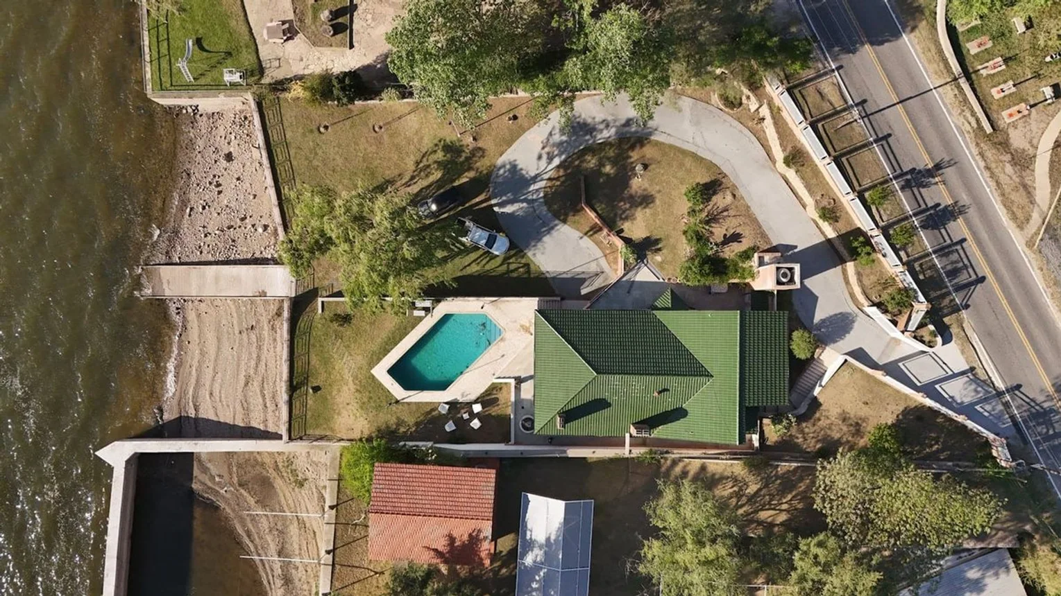 Casa frente al lago - costa azul, foto 1