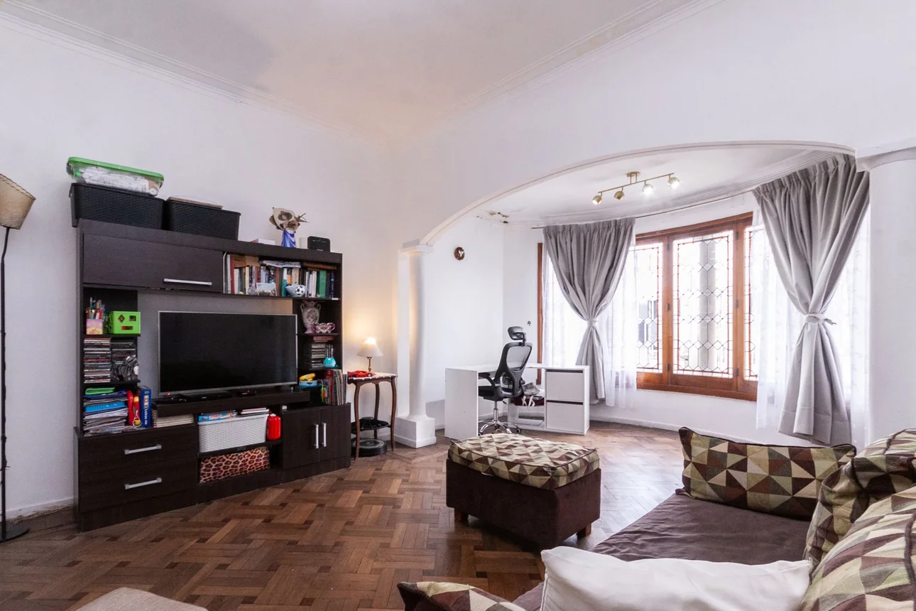 Casa de 4 ambientes en venta en Temperley, Avenida Hipólito Yrigoyen 10300, foto 3