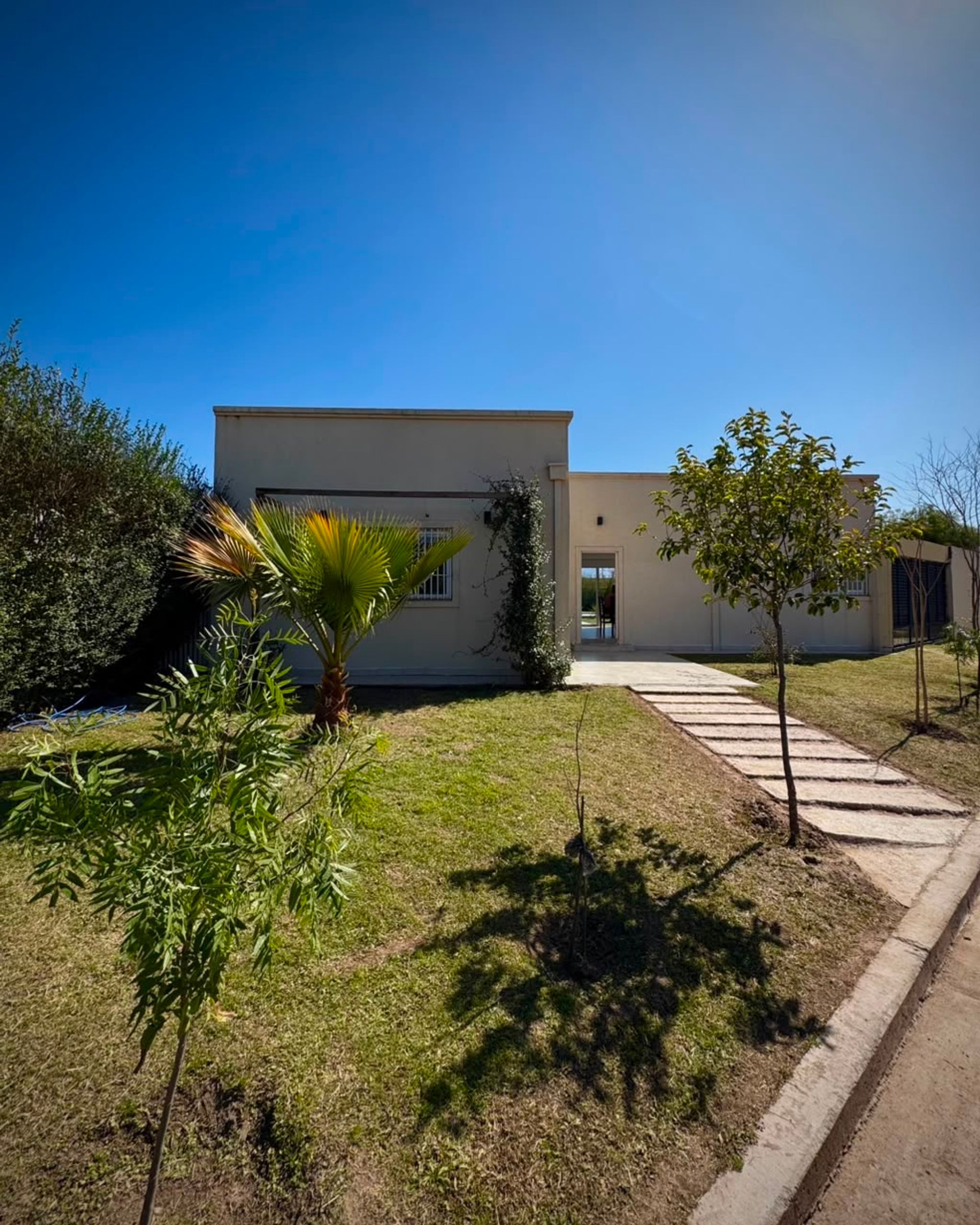 CASA VENTA LA SECUNDINA CERRILLOS CON PILETA - foto 2