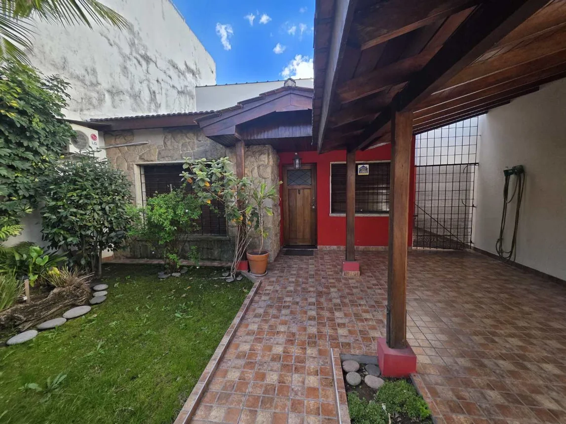 Casa en venta en Ramos Mejía, foto 2
