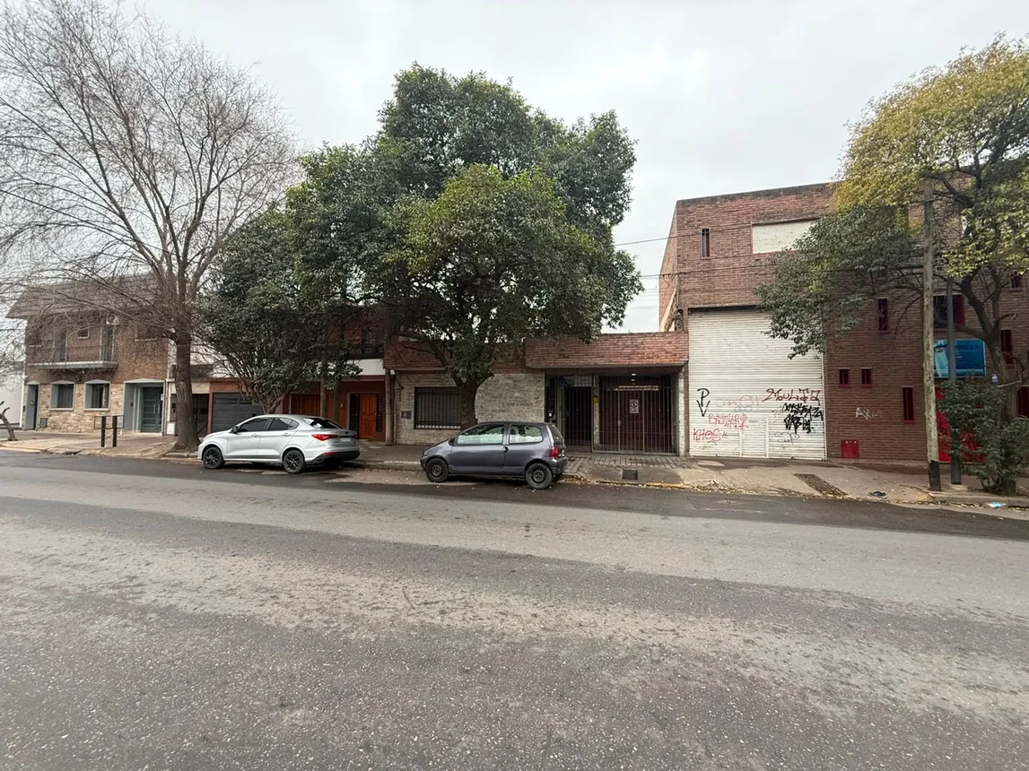 Venta casa con importante terreno en alta cordoba, foto 2