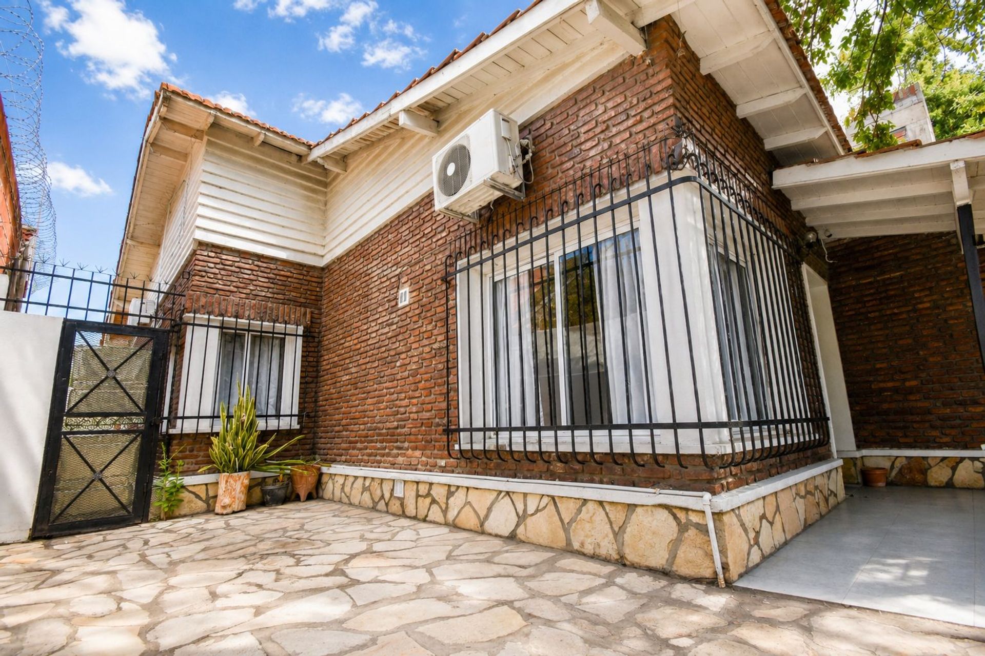 Foto 25 — CASA EN VENTA MONTE GRANDE SE PERMUTA O FINANCIA