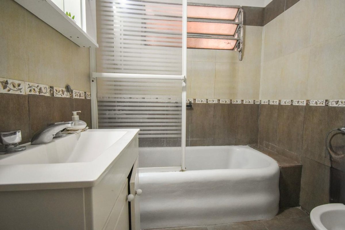 Foto 9 — CASA EN VENTA MONTE GRANDE SE PERMUTA O FINANCIA