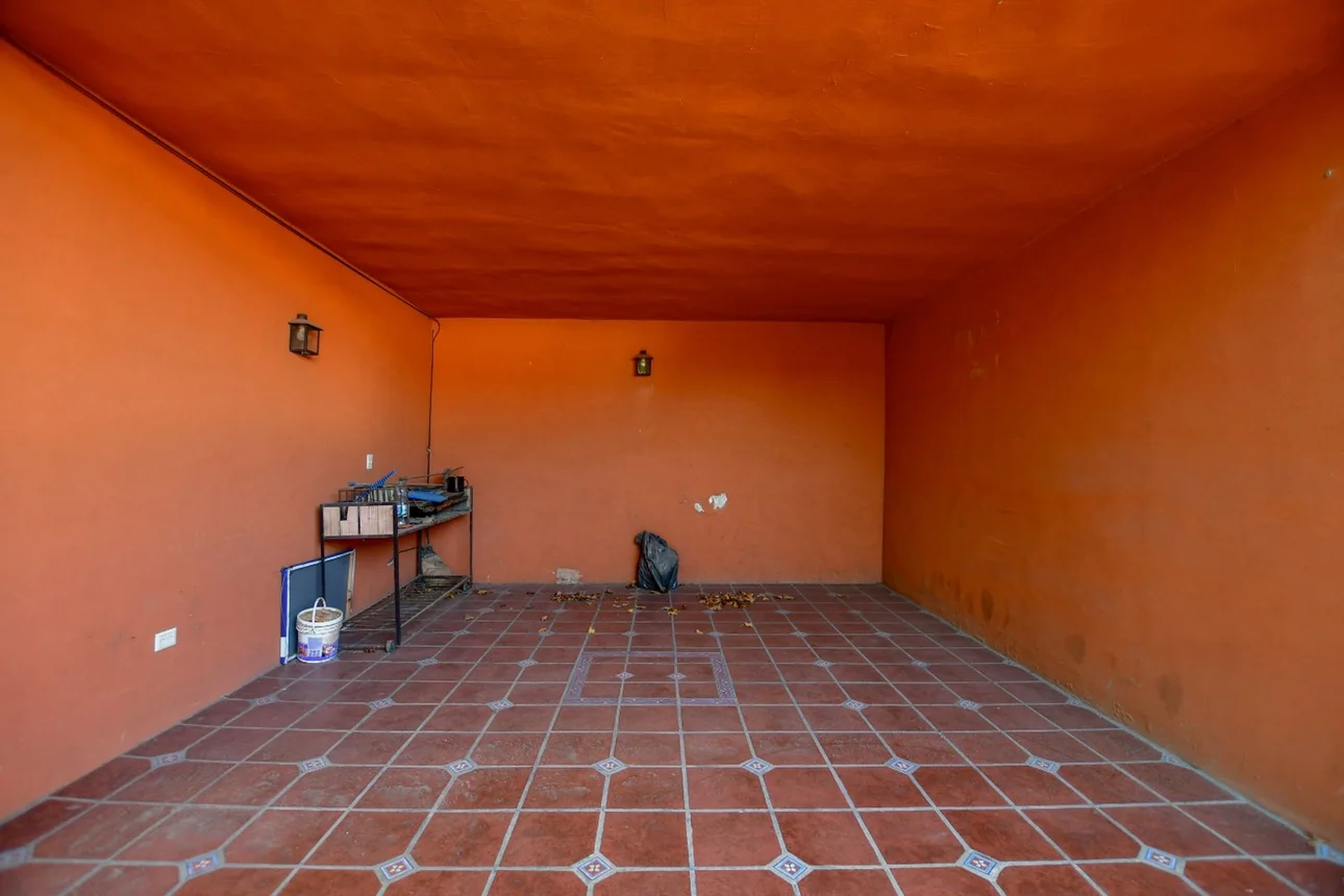 Casa en venta en Quilmes, foto 2