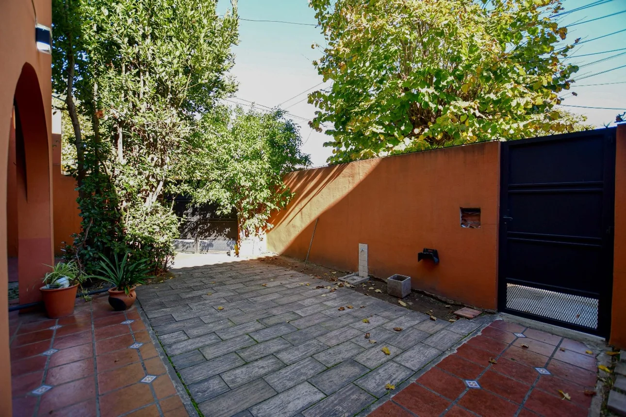 Casa en venta en Quilmes, foto 5